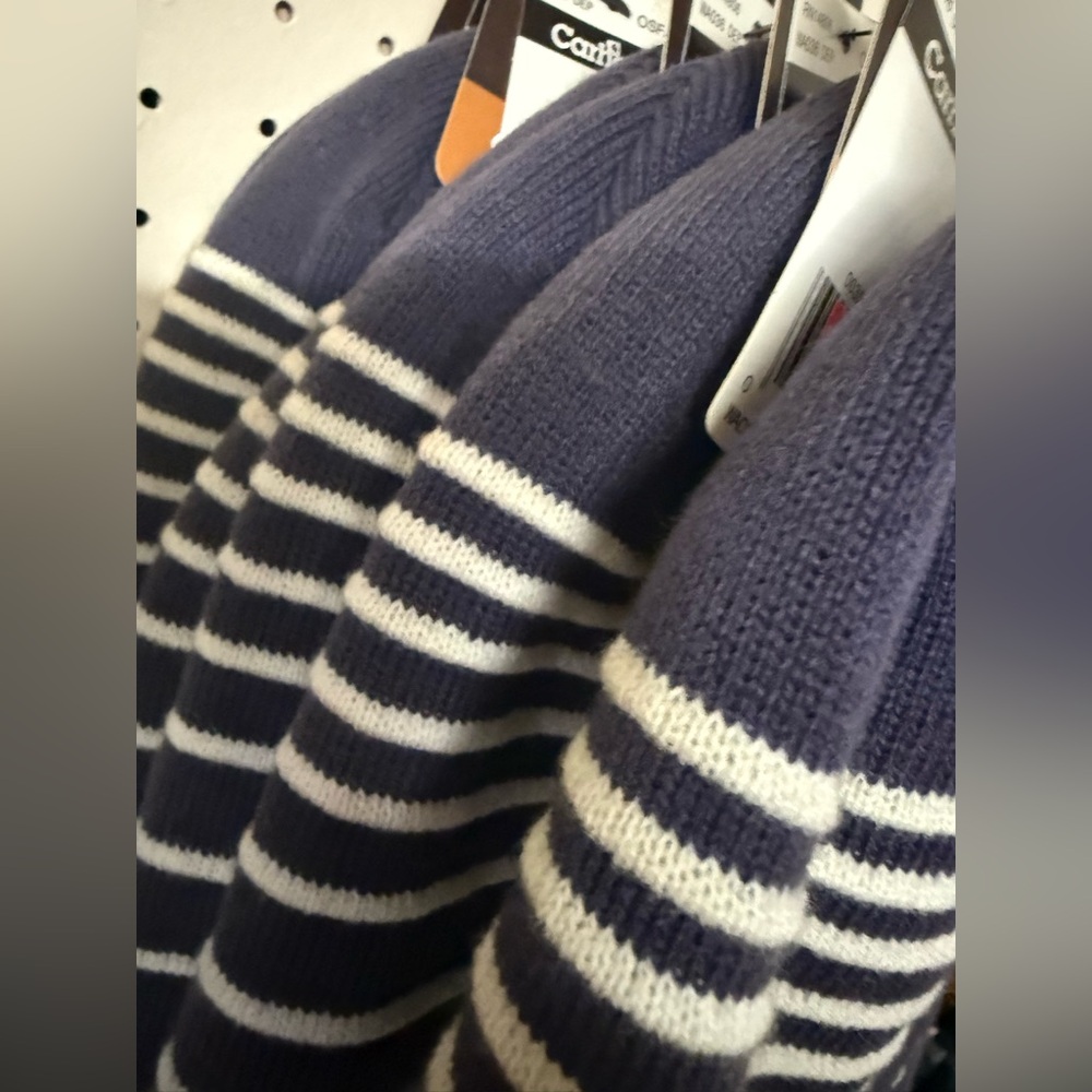 Women’s Carhartt Dark Purple and White Striped Knit Cap - Picture 4 of 4